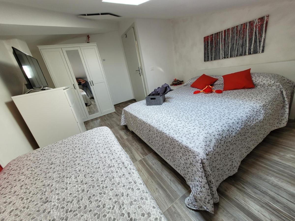 Villa Sonia Apartment & Rooms ลินญาโน ซับเบียโดโร ภายนอก รูปภาพ