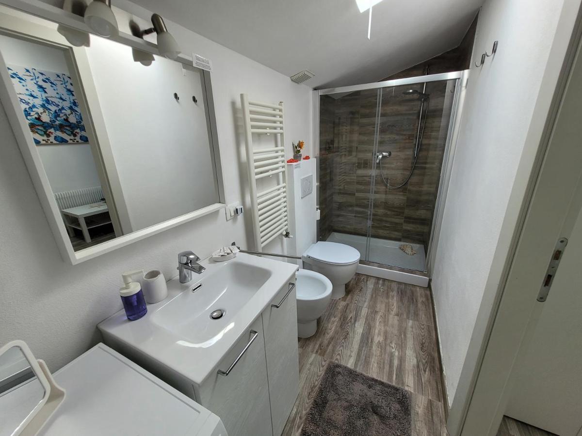 Villa Sonia Apartment & Rooms ลินญาโน ซับเบียโดโร ภายนอก รูปภาพ