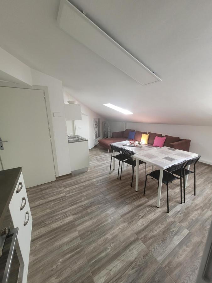 Villa Sonia Apartment & Rooms ลินญาโน ซับเบียโดโร ภายนอก รูปภาพ