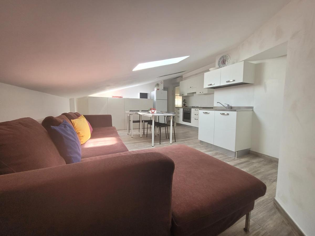 Villa Sonia Apartment & Rooms ลินญาโน ซับเบียโดโร ภายนอก รูปภาพ