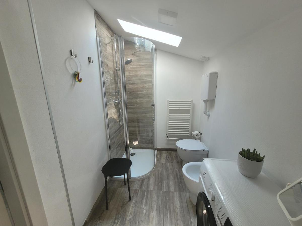 Villa Sonia Apartment & Rooms ลินญาโน ซับเบียโดโร ภายนอก รูปภาพ