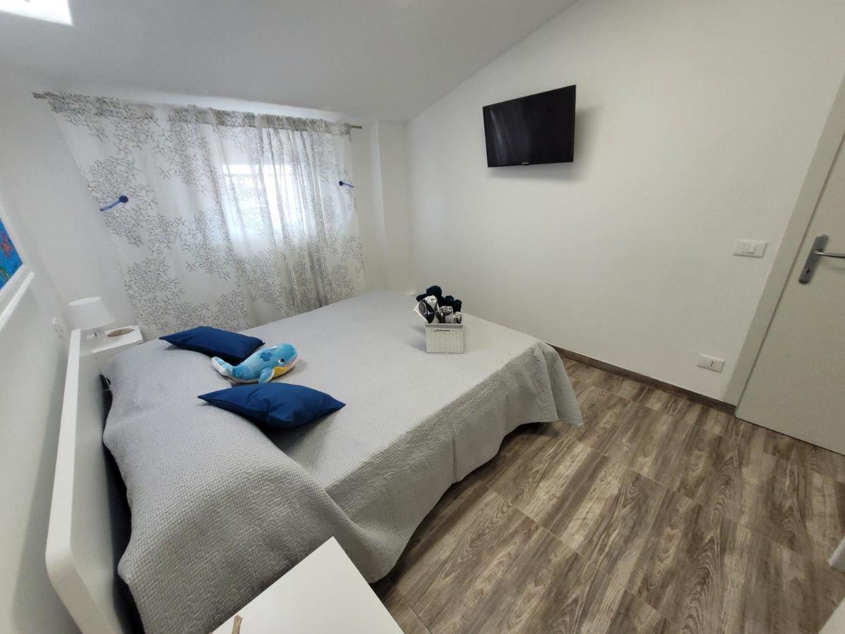 Villa Sonia Apartment & Rooms ลินญาโน ซับเบียโดโร ภายนอก รูปภาพ